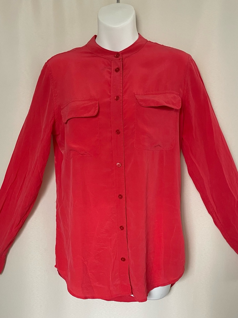 Equipment Femme Button up 100% Silk Coral Top SZ S